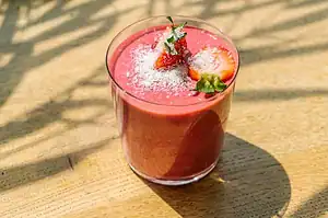Plantaardige recepten 4 Kom fruit smoothie met vers fruit