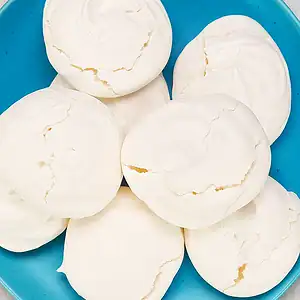 Aquafaba meringue schuimpjes